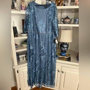 NWT Elegant Blue Lace Women Dress